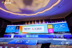 以品质，致未来！雪川斩获2025中国消费创新大会“双领军”大奖